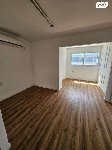 משרדים, פ"ז, קרית גת