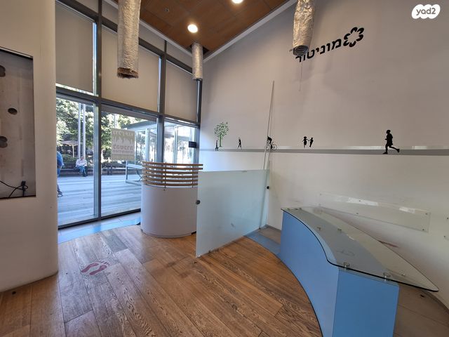 חנויות/ שטח מסחרי, הברזל, עתידים, אזור התעסוקה רמת החייל, תל אביב יפו