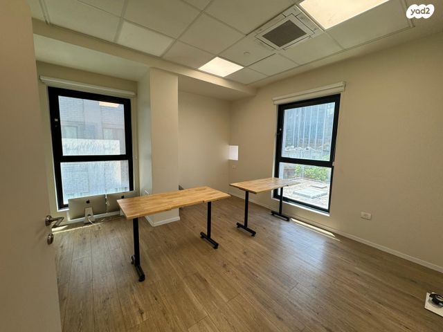 משרדים, היצירה 24, בורסה, רמת גן