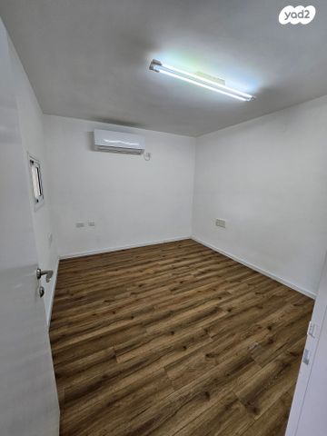 משרדים, פ"ז, קרית גת