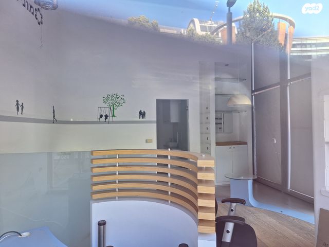 חנויות/ שטח מסחרי, הברזל, עתידים, אזור התעסוקה רמת החייל, תל אביב יפו