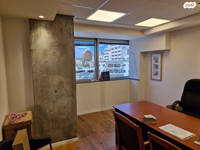 משרדים, מונטיפיורי, הרכבת, תל אביב יפו