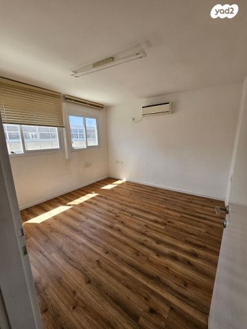 משרדים, פ"ז, קרית גת