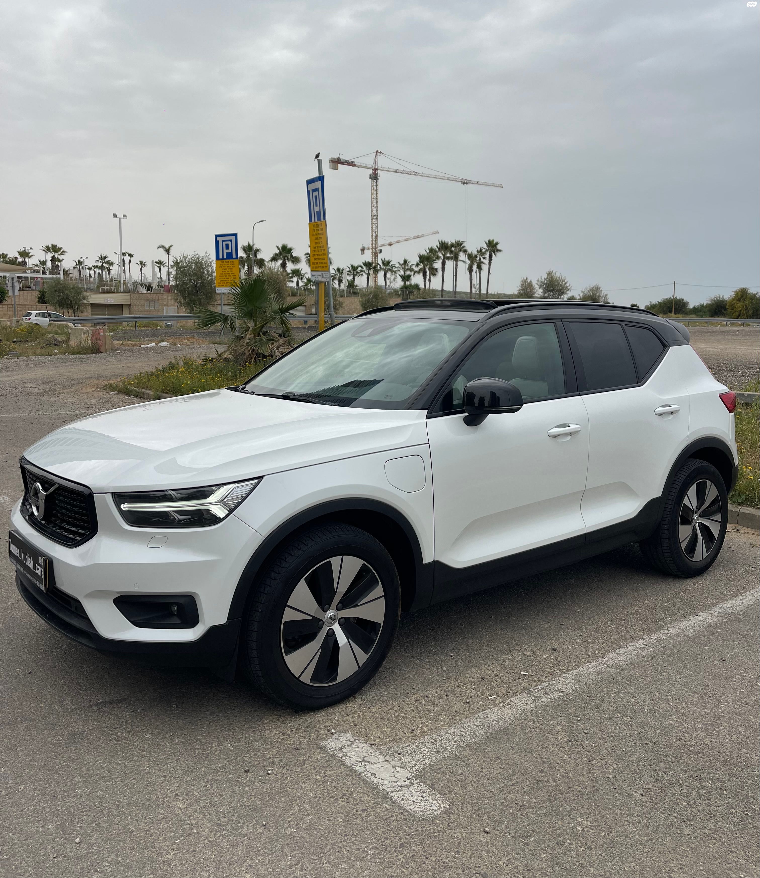מודעת רכב וולוו XC40