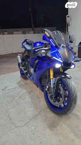 מודעת רכב ימאהה YZF-R1