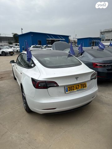 טסלה מודל 3
