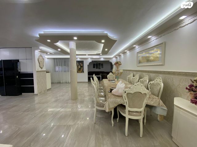 דירת גן, הרבי מזוועהיל 29, הדקל, ביתר עילית