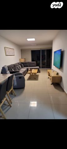 דירה, מעפילי אגוז 24, נווה חן, תל אביב יפו