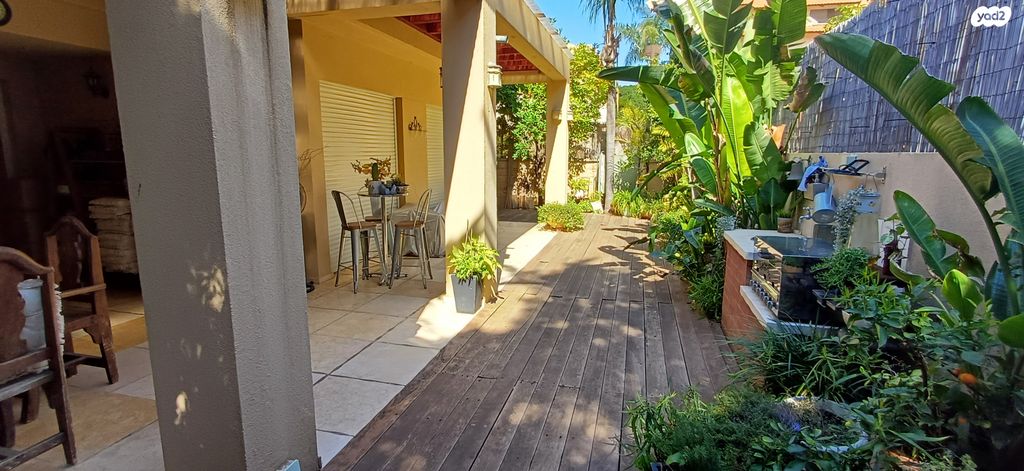 בית פרטי/ קוטג', הוד השרון