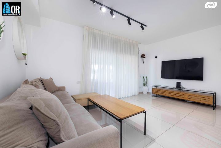 דירה, יוסי בנאי, קרית האמנים, מצליח, רמלה