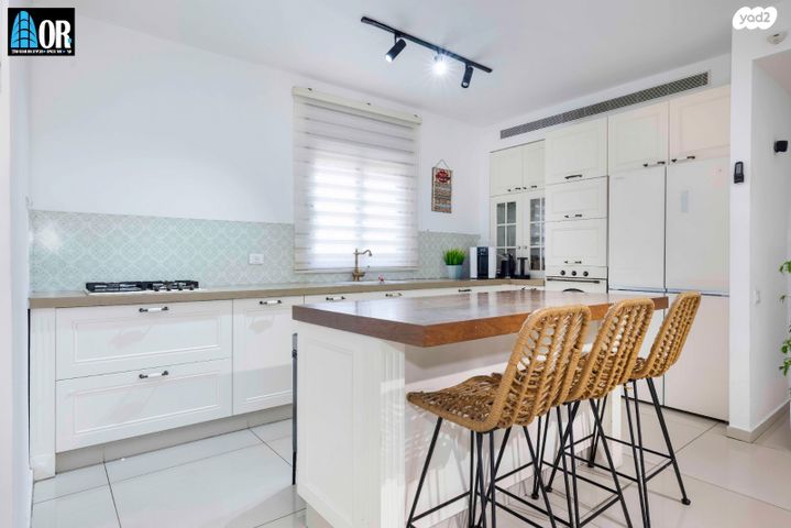 דירה, יוסי בנאי, קרית האמנים, מצליח, רמלה