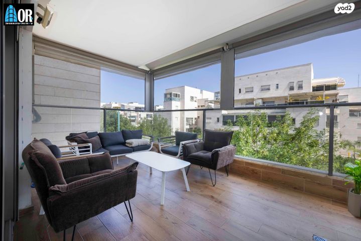 דירה, יוסי בנאי, קרית האמנים, מצליח, רמלה