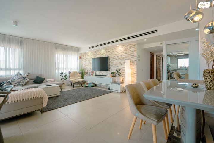 גג/ פנטהאוז, שוהם 94, אבני חן, חריש