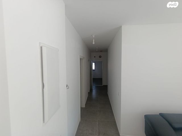 דירת גן, ברטנורא, שקמים ואגמים, אשקלון