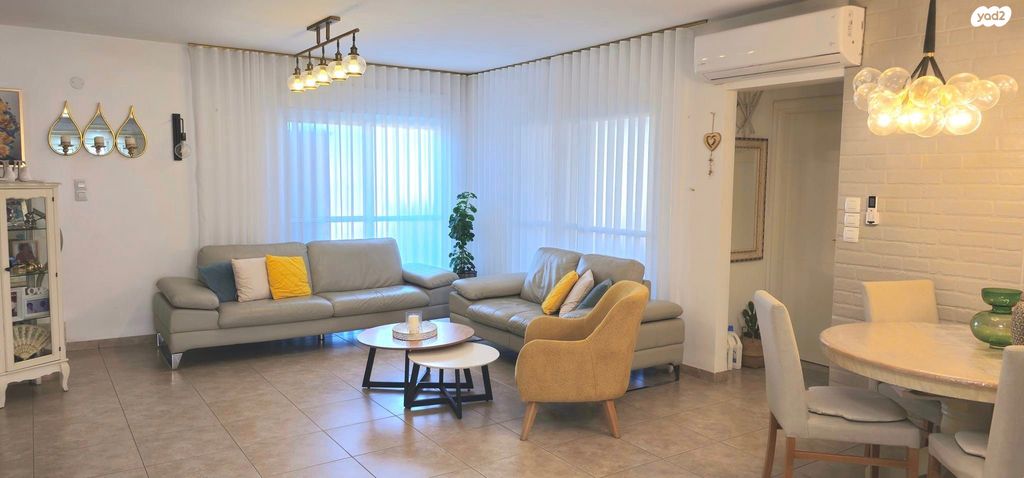 גג/ פנטהאוז, משה בילינסון 6, קרית חיים מזרחית, חיפה