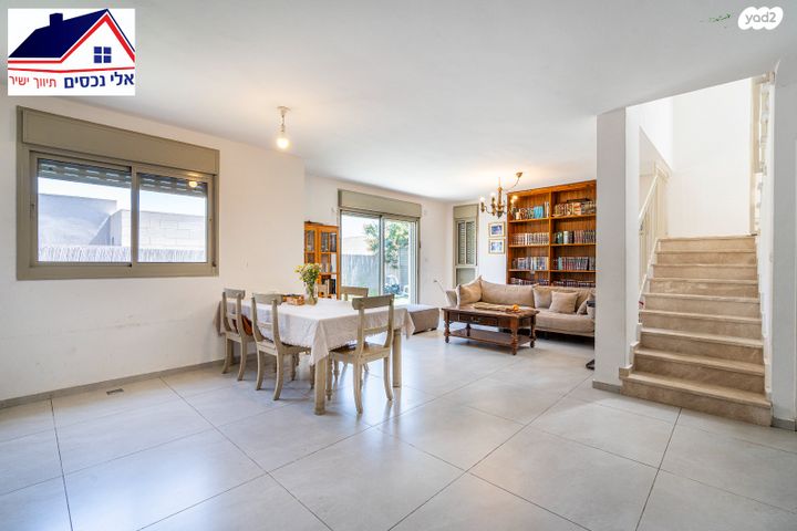 בית פרטי/ קוטג', גפן 65, החורש, חריש