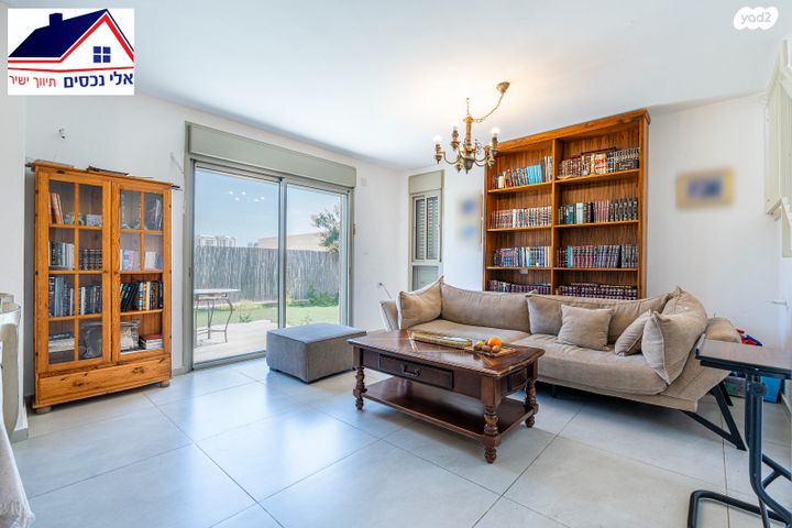 בית פרטי/ קוטג', גפן 65, החורש, חריש