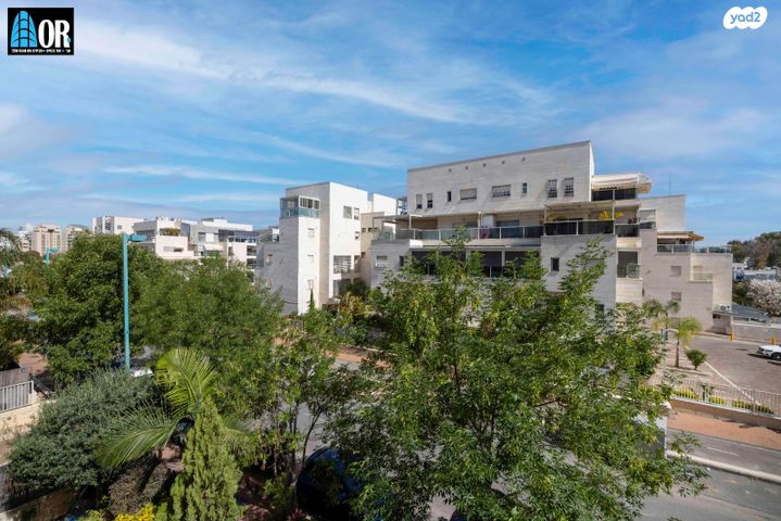 דירה, יוסי בנאי, קרית האמנים, מצליח, רמלה