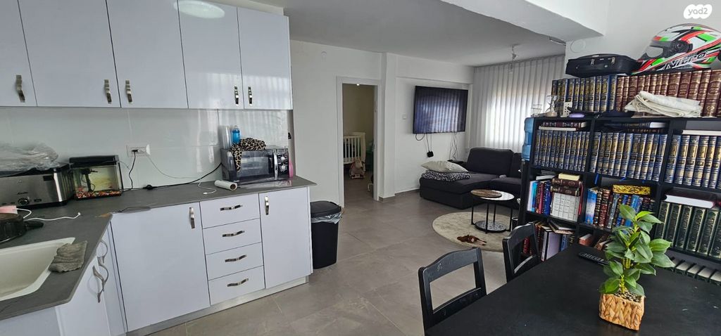 גג/ פנטהאוז, חיים וייצמן 19, דרום, צפת