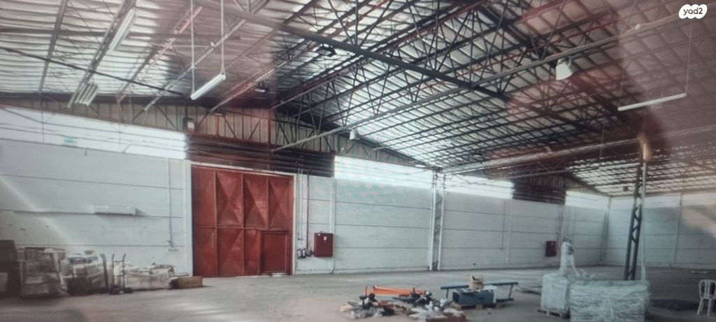 מבני תעשיה, חולון