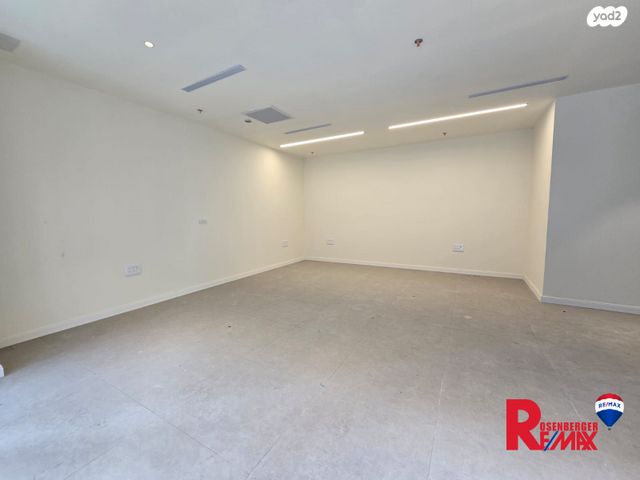 חנויות/ שטח מסחרי, הכישור 49, אזור תעשיה ג, חולון