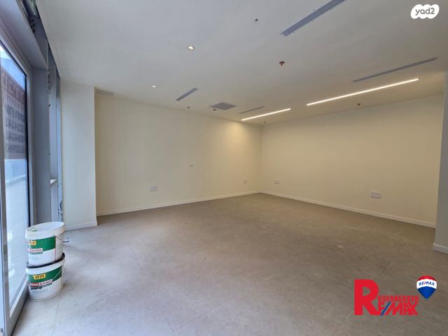 חנויות/ שטח מסחרי, הכישור 49, אזור תעשיה ג, חולון