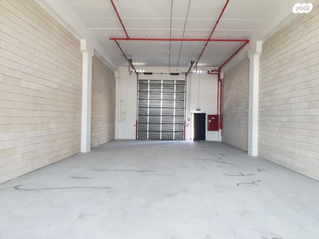 אזור תעשיה ג