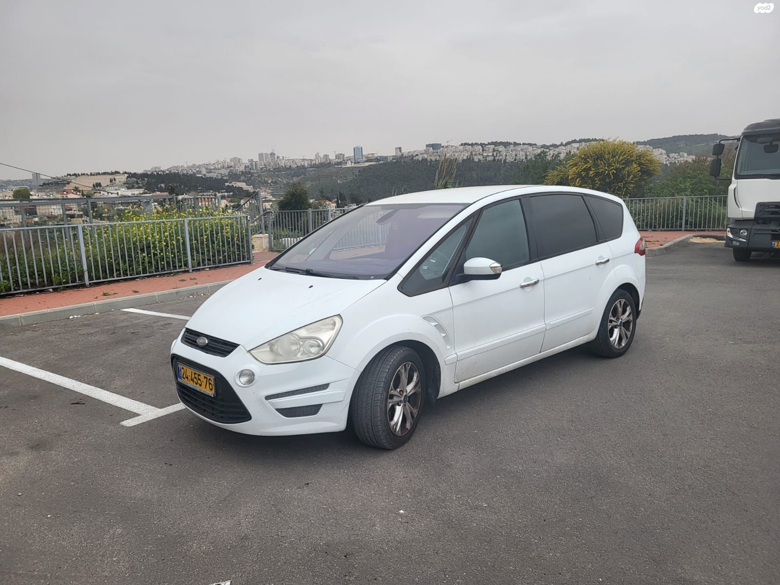 מודעת רכב פורד S-מקס