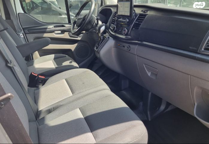 פורד טרנזיט קוסטום