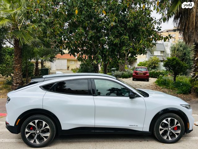 פורד מוסטנג Mach-E