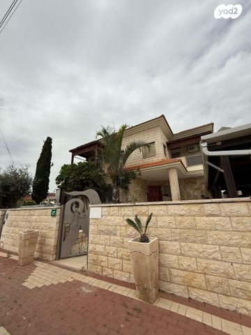 קישון 27