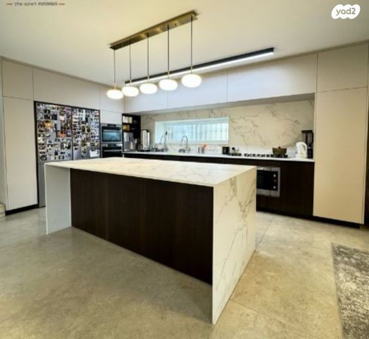 בית פרטי/ קוטג', משה דיין 16, יגאל אלון, קרית מלאכי