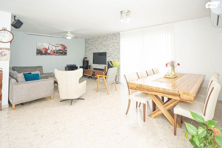 בית פרטי/ קוטג', בשן 24, גבעת אלונים, כפר יונה