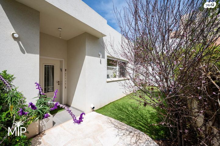 דו משפחתי, נווה רמז, זכרון יעקב