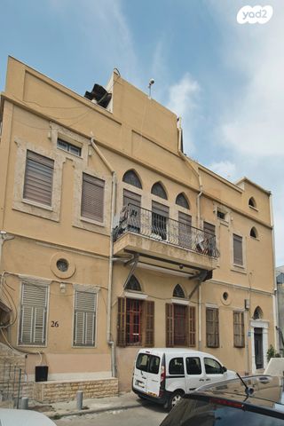 גג/ פנטהאוז, צהלון, שיכוני חסכון, תל אביב יפו