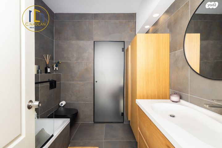 דירה, רעננה