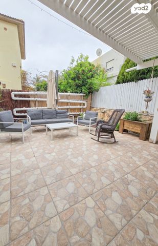 דו משפחתי, החצב, גבעת עדן, זכרון יעקב