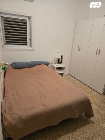 דירה, טשרניחובסקי 26, לב העיר, בת ים