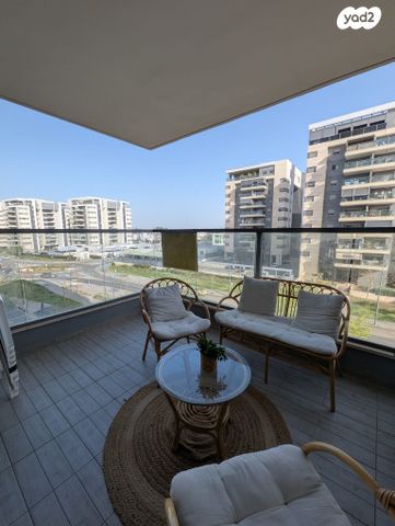 דירה, נחל ירקון, כרמי גת, קרית גת