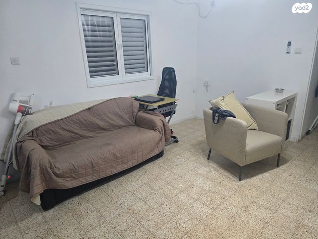 דירה, טשרניחובסקי 26, לב העיר, בת ים