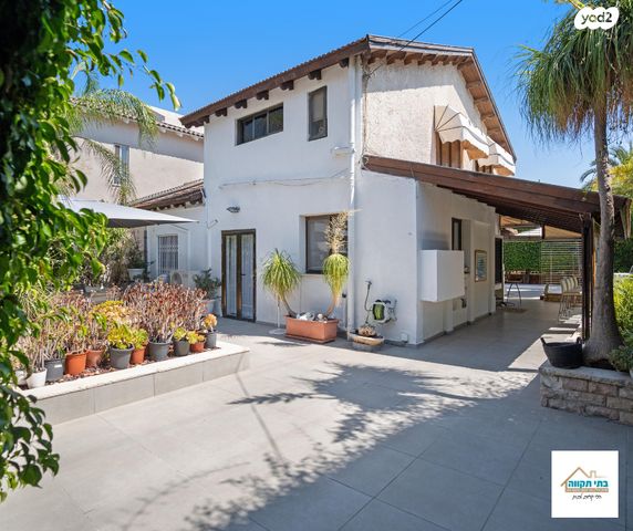 בית פרטי/ קוטג', גבעת אוויה, יהוד מונוסון