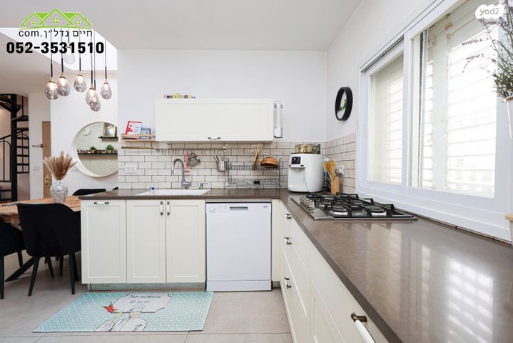 גג/ פנטהאוז, בית דגן