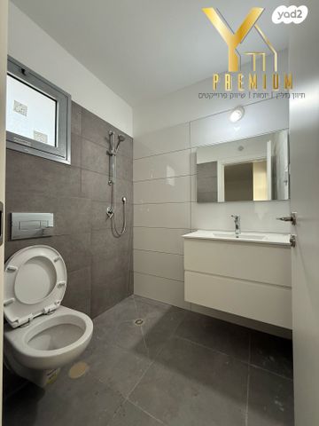 גג/ פנטהאוז, רנ"ס, מוצקין הותיקה, קרית מוצקין