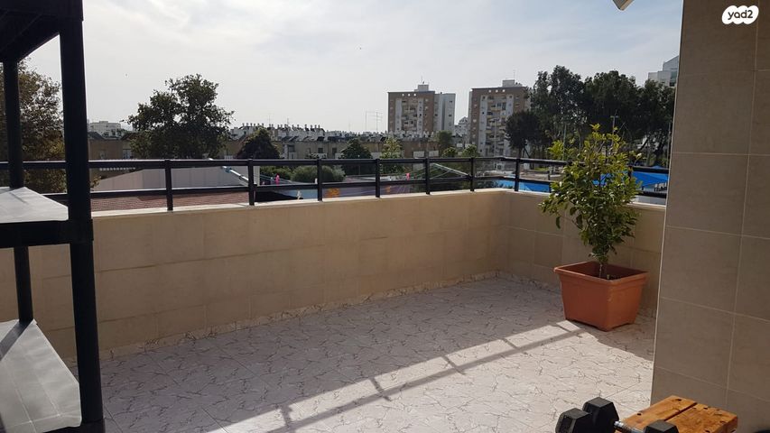 ז'בוטינסקי 6