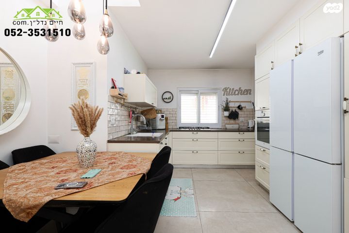 גג/ פנטהאוז, בית דגן