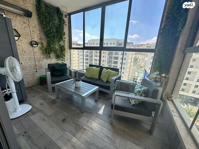 דירה, עמנואל זיסמן, חומת שמואל, הר חומה, ירושלים