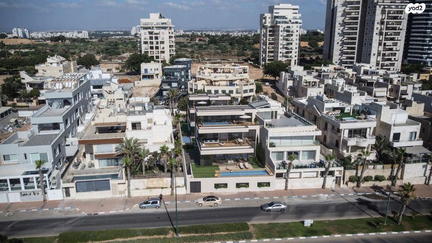 בית פרטי/ קוטג', שדרות עובד בן עמי, נוף הטיילת, נתניה