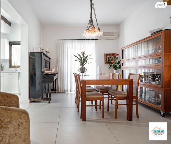 בית פרטי/ קוטג', גבעת אוויה, יהוד מונוסון