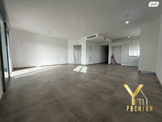 גג/ פנטהאוז, רנ"ס, מוצקין הותיקה, קרית מוצקין