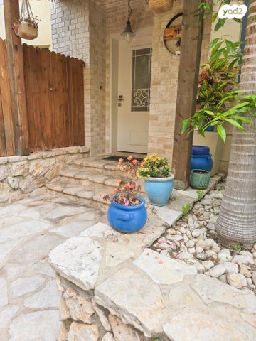 דו משפחתי, החצב, גבעת עדן, זכרון יעקב